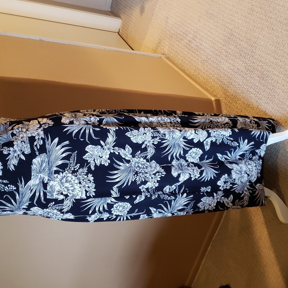 Enfocus Studio Navy and White Floral Maxi Dress - Picture 9 of 10